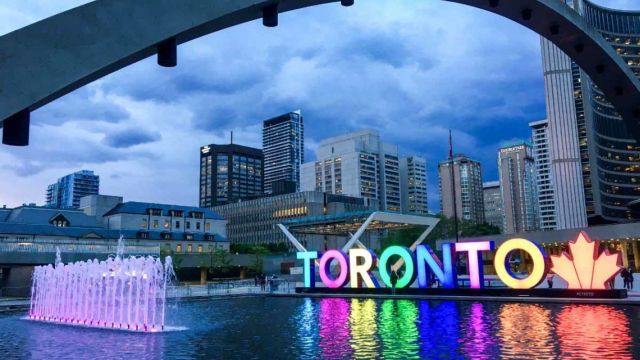 Iconic Picture of Toronto city