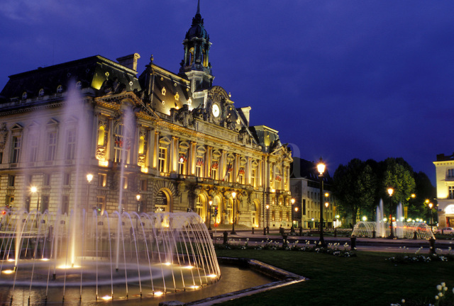 Picture 1 of things to do in Tours city